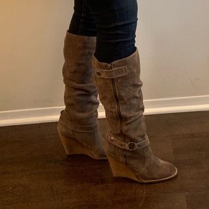 Grey wedge boots